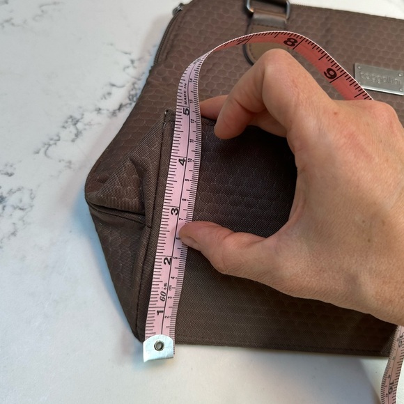 Baggallini Shoulder Bag - Beautiful Brown Color with Lots of Storage Space - Picture 10 of 16